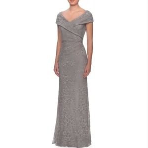 La Femme Portrait Neck Lace Gown in Platinum